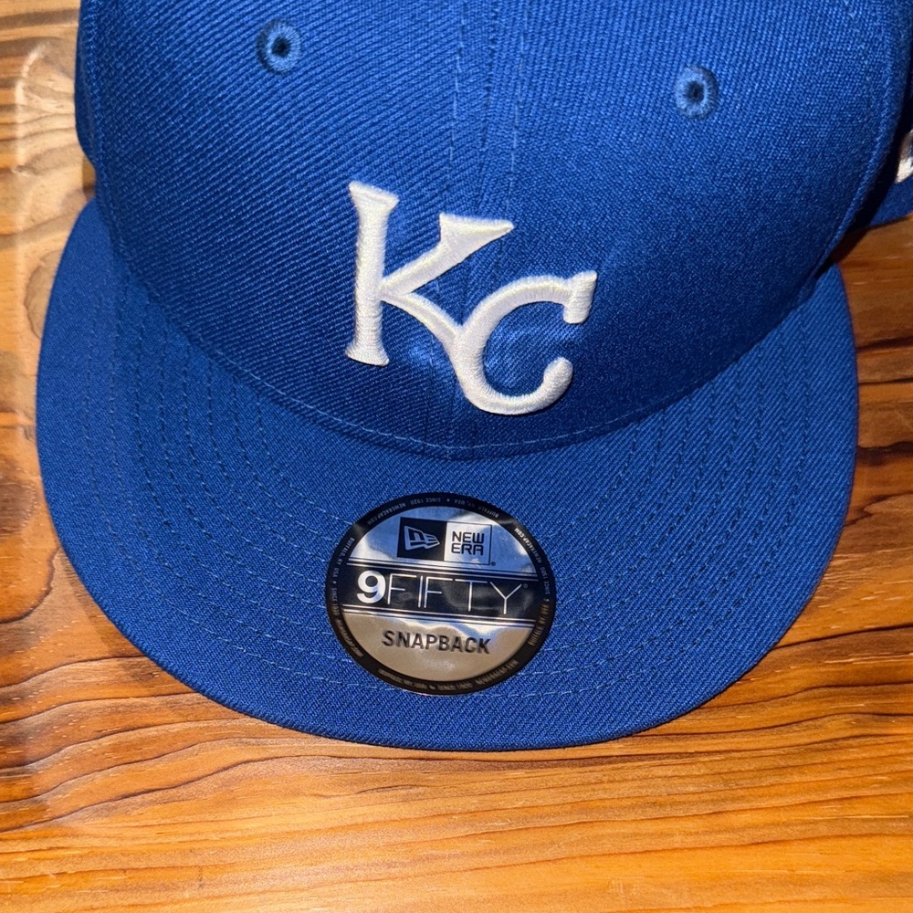 KC royals Blue Snapback Cap - Picture 2 of 4